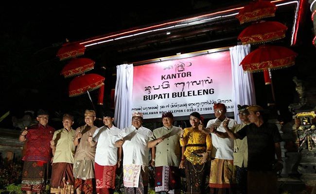 pemkab-desak-pengusaha-di-buleleng-segera-gunakan-aksara-bali