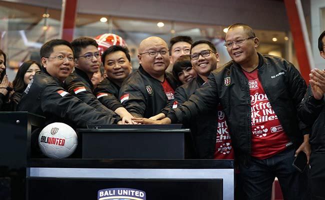 top-resmi-melantai-di-bursa-saham-bali-united-meroket-6914-persen