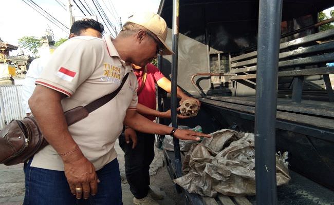 obok-obok-dua-desa-dua-warga-lokal-diperiksa-polisi