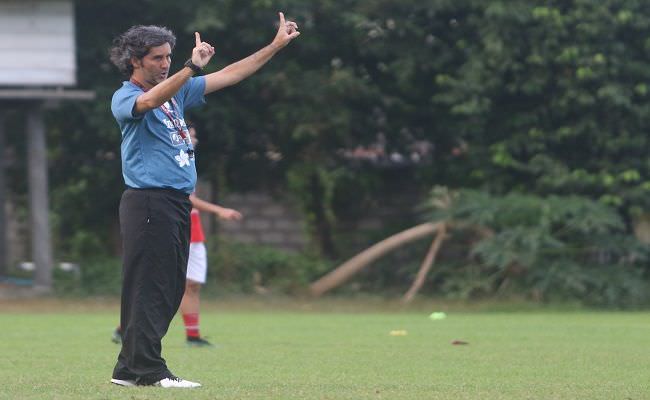 paham-karakter-nil-maizar-coach-teco-waspadai-kebangkitan-persela