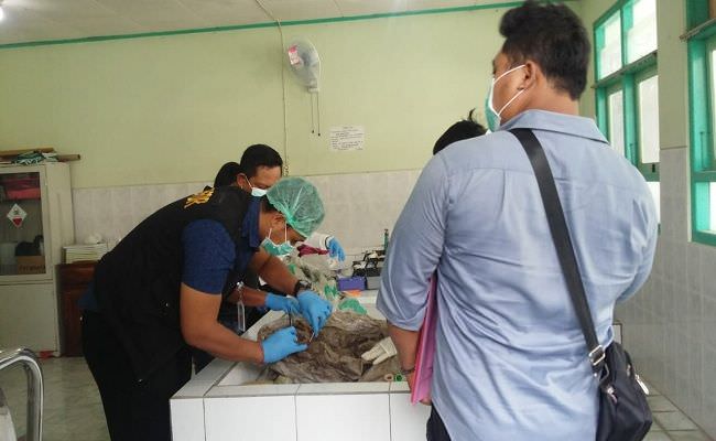 polisi-dalami-bercak-darah-kering-dan-sisa-rambut