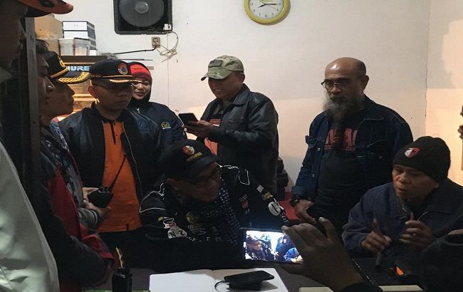 ajaib-api-membakar-gunung-batukaru-pura-luhur-tak-tersentuh-api