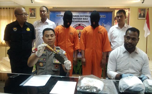 bermula-saling-senggol-ini-kronologi-pelaku-bacok-korban-hingga-tewas