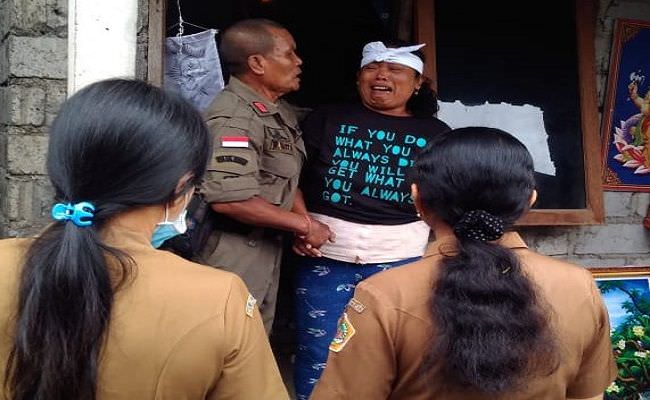 depresi-berat-lempari-perabot-rumah-warga-blahbatuh-diamankan