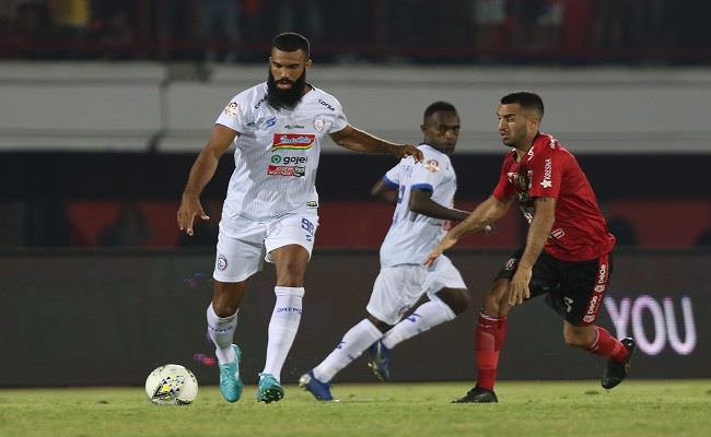 takjub-gol-makan-konate-coach-teco-puji-variasi-serangan-lilipaly-dkk
