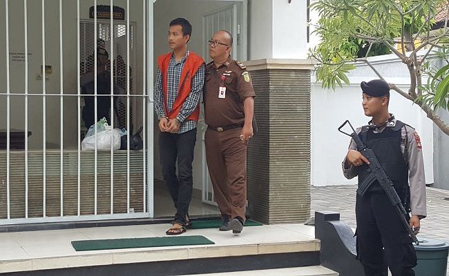 karma-bunuh-pacar-pembunuh-mahasiswi-undiksha-divonis-14-tahun-bui