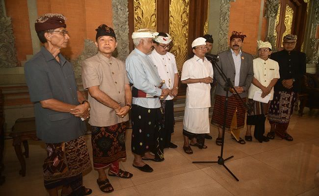 mengejutkan-koster-teken-skb-larang-pentaskan-ratusan-tari-sakral