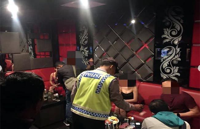 temukan-ekstasi-di-room-821-penyidik-incar-bos-platinum-karaoke