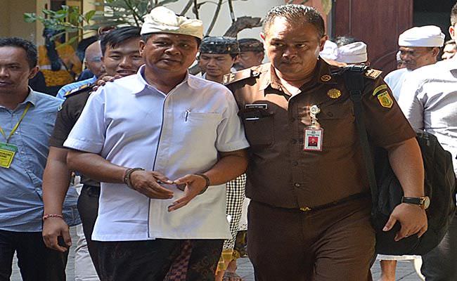 istri-tomi-bikin-kesal-hakim-buat-apa-bikin-perusahaan-tapi-gelap