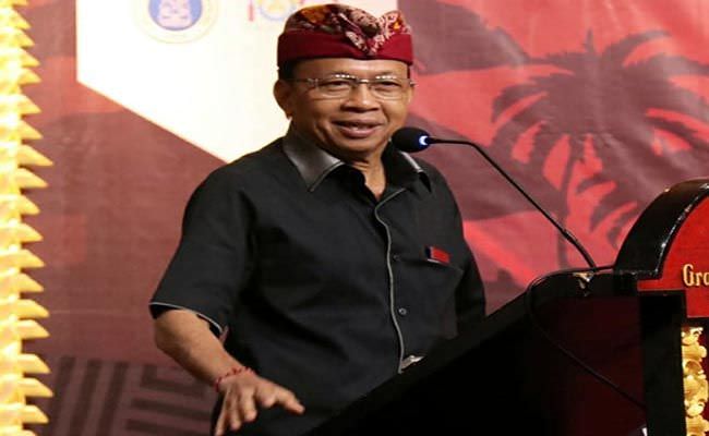 pariwisata-bali-sedang-tidak-baik-koster-kirim-sinyal-lampu-kuning
