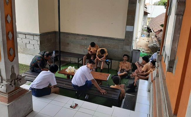 duel-di-dekat-rumah-jabatan-bupati-klungkung-belasan-siswa-smp-dijuk