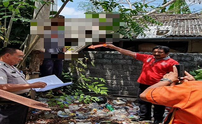 gempar-pemuda-ditemukan-tewas-gantung-diri-dekat-rumah-kosong