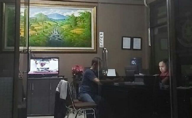 mami-karaoke-grahadi-bantah-selingkuh-dengan-oknum-perwira-polda-bali