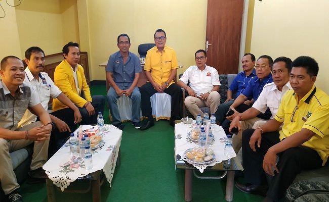 tiga-parpol-kompak-keroyok-calon-pdip-sayang-demokrat-ngambang