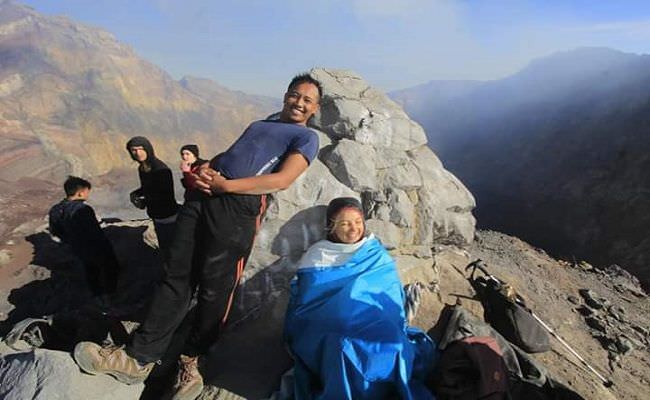 ajak-bule-naik-gunung-agung-guide-lokal-bikin-pengakuan-mengejutkan