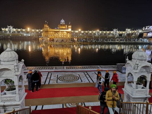 menikmati-subuh-agama-sikh