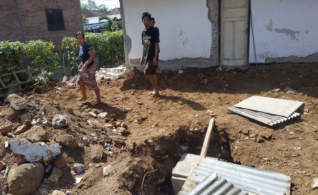 mistis-malamnya-anak-sulungnya-kesurupan-roh-kakak-kandung-kakeknya