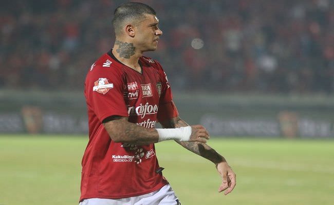 terharu-sambutan-suporter-bali-united-ciro-saya-sangat-emosional