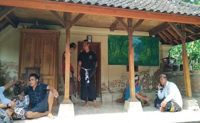 tinggal-sejak-lima-generasi-dulu-sering-menghaturkan-panen-ke-puri