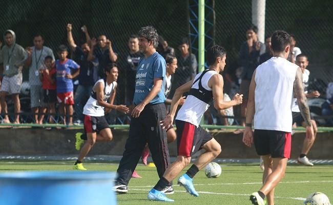 februari-bulan-padat-teco-respons-positif-kick-off-liga-1-dimajukan