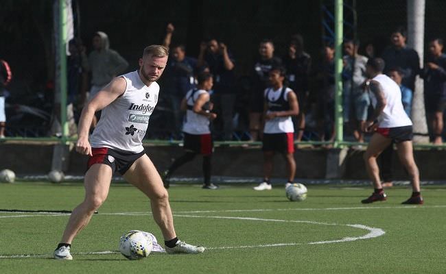 happy-tampil-di-kompetisi-asia-eks-striker-telstar-ungkap-fakta-baru