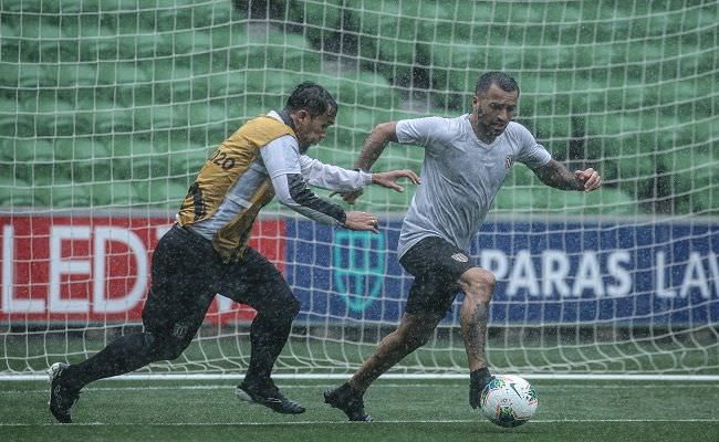 kondisi-fisik-prima-stefano-lilipaly-dkk-ambisi-cetak-sejarah