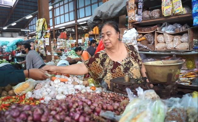 stok-terbatas-harga-bawang-putih-di-klungkung-kian-melambung