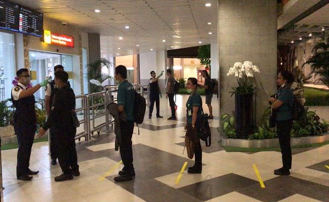 pertebal-pengawasan-di-bandara-sekda-stop-pertanyaan-bali-lockdown