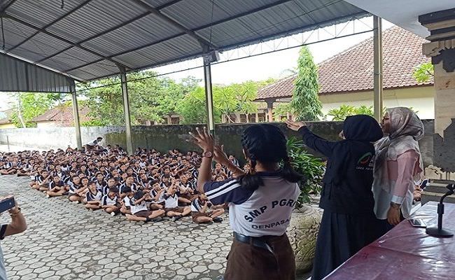stop-panik-dua-sekolah-di-denpasar-sosialisasikan-cara-cegah-corona