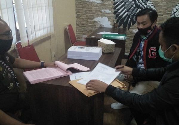 jadi-pesakitan-bos-bpr-legian-terancam-15-tahun-dan-denda-rp-200-m