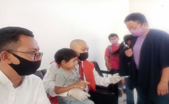 hakim-singaraja-kabulkan-sidang-terbuka-gus-adi-sorot-polres-buleleng