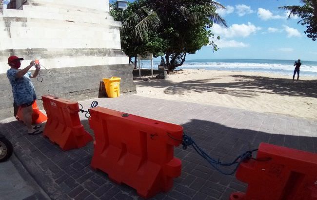 pantai-kuta-siap-sambut-wisatawan-buka-akses-5-pintu-masuk-ke-pantai