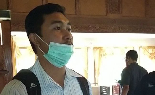 direktur-walhi-heboh-di-dprd-bali-karena-reklamasi-dan-tambang-pasir