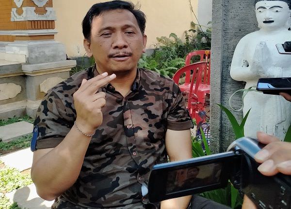 keras-jrx-dibungkam-pasek-suardika-tanda-tanda-demokrasi-sudah-mati