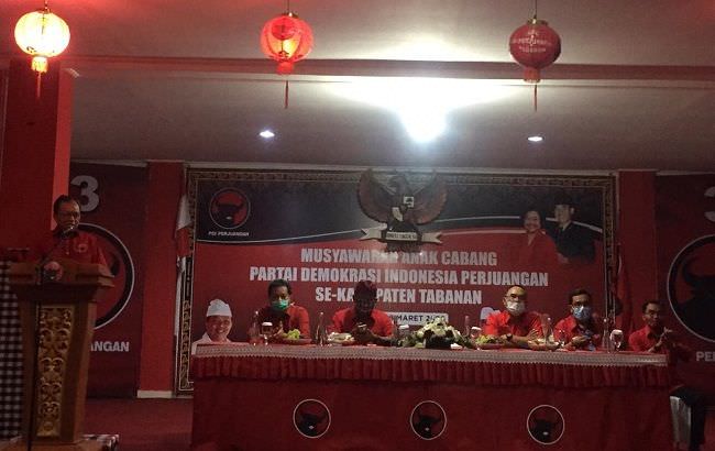 usung-sanjaya-edi-koster-paket-pdip-paling-mudah-menang-di-tabanan