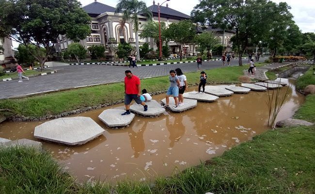 cegah-penularan-covid-aktivitas-masyarakat-ke-puspem-badung-dibatasi