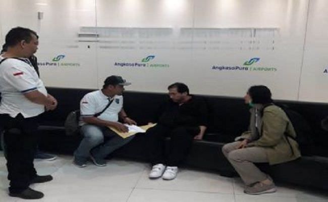 terungkap-lawan-tommy-winata-sembunyi-di-hongkong-bersama-istri