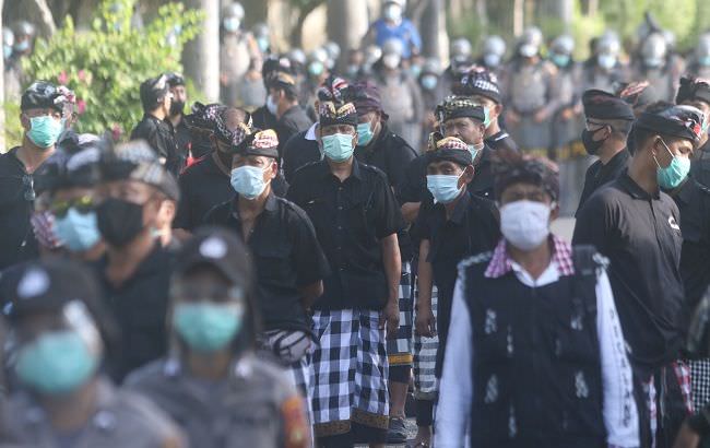 kerahkan-pecalang-kapolda-siapkan-operasi-skala-besar-amankan-bali