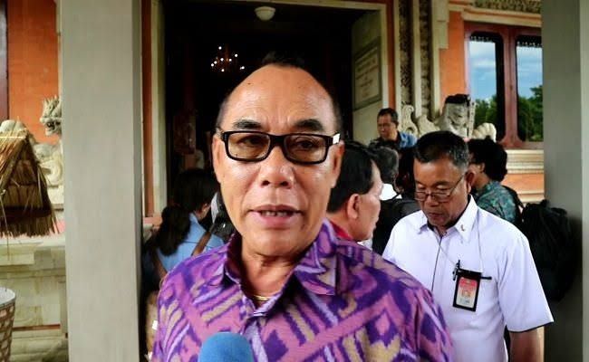ketua-dprd-bali-mau-terima-pendemo-omnibus-law-kalau-santun