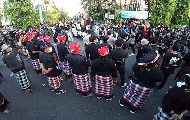 libatkan-pecalang-untuk-operasi-skala-besar-akademisi-apa-urgensinya
