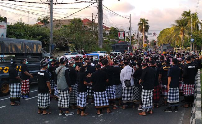 politik-pengawasan-berhasil-untuk-menentang-gerakan-kritis-di-bali