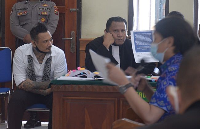 sebut-jrx-ada-unsur-menghina-idi-tapi-gagal-temukan-sinonim-kacung
