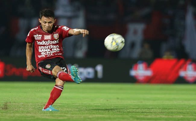 liga-1-terhenti-dias-angga-punya-waktu-lebih-urus-tiga-anak-kembar