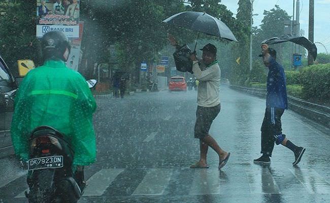 bbmkg-denpasar-ingatkan-potensi-hujan-lebat