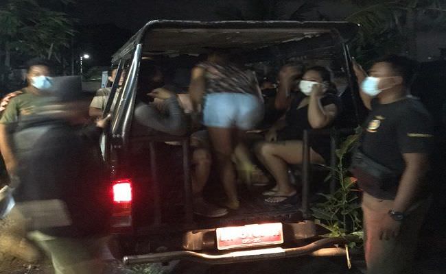 berkerumun-dan-bikin-bising-kafe-di-desa-mas-ubud-dibubarkan