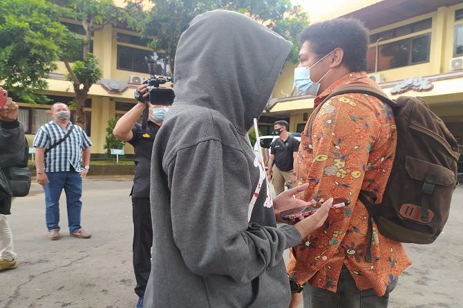 diancam-via-telepon-pemicu-cewek-michat-polisikan-polisi-polda-bali