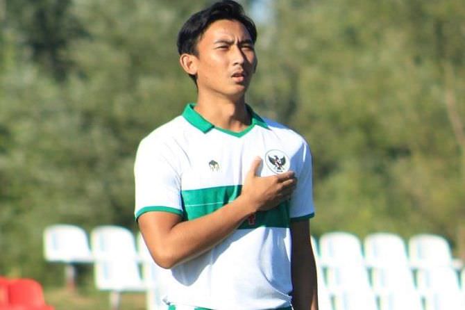 jadi-duet-tangguh-elkan-di-sektor-bek-ini-perjalanan-karir-komang-tri