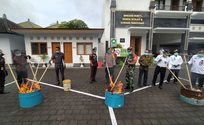 narkoba-senilai-rp8-miliar-dibakar-kejaksaan-negeri-denpasar
