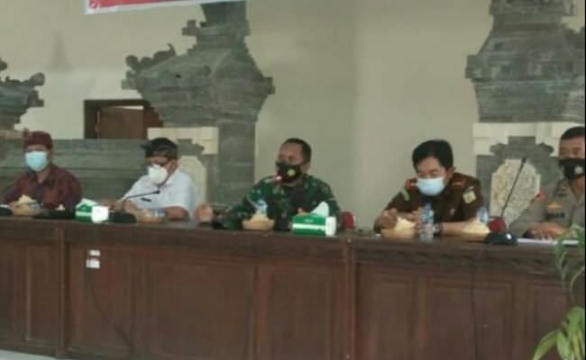 dandim-jembrana-ungkap-salam-tempel-pengganti-rapid-test-di-gilimanuk