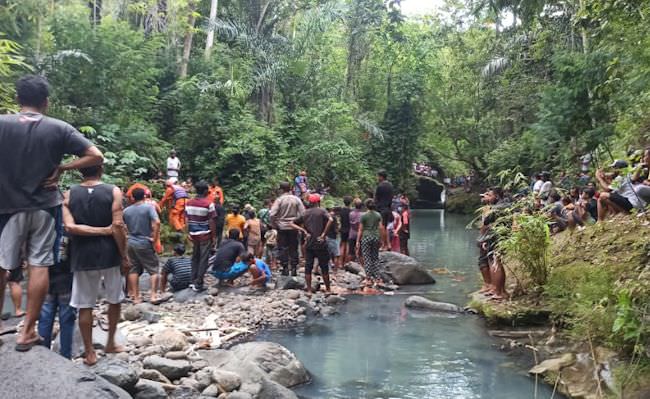 heboh-dua-pemuda-di-jembrana-tenggelam-di-sungai